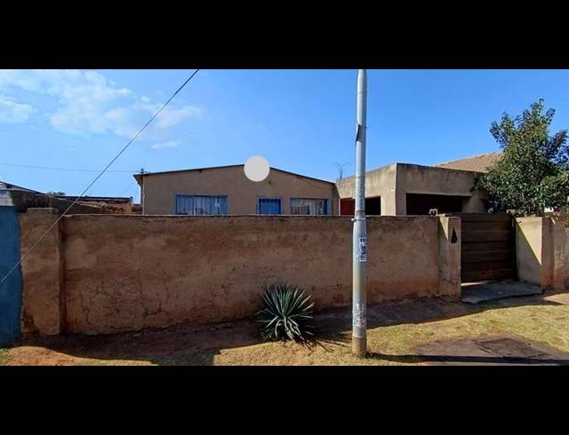 2 BEDROOM HOUSE FOR SALE IN THULANI